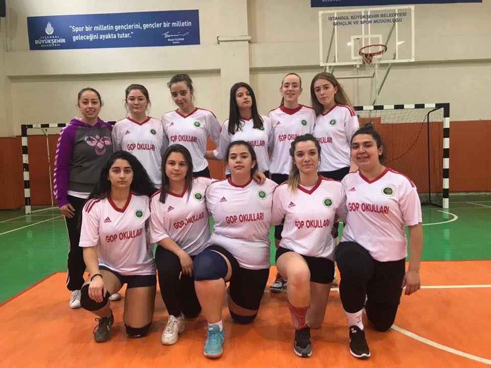 Gop Okulları Kız Voleybol Takımı